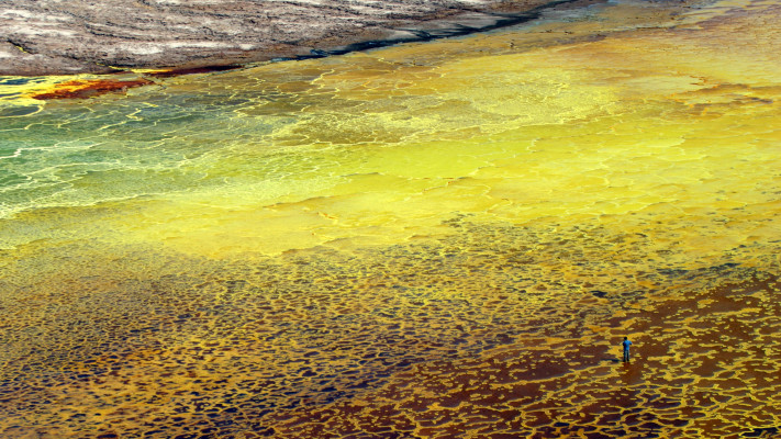 שקע דנקיל, משולש עפר, צפון אפריקה