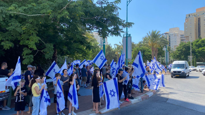 לוויתו של סמ''ר אלון דוידוב ז''ל (צילום: אביחי קרבצי'ק)