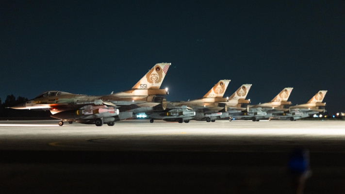 חיל האוויר במהלך מבצע ''עם כלביא'', לפני התקיפות באיראן (צילום: דובר צה''ל)