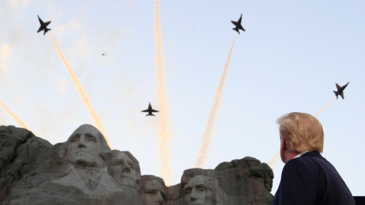 דונלד טראמפ בהר ראשמור