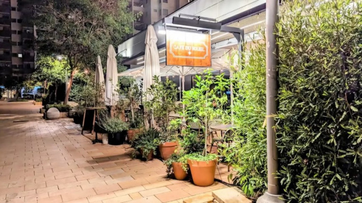קפה דו סוליי בתל אביב (צילום: מערכת וואלה, יניב גרנות)