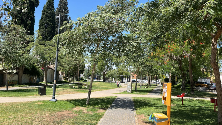 פארק הסופרים באר שבע (צילום: פלד ארבלי)