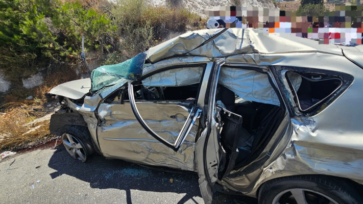 תאונת דרכים (צילום: תיעוד מבצעי מד''א)