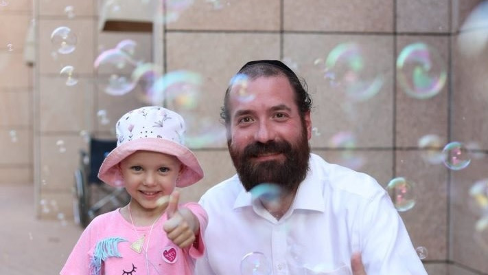 שליו ואבא אילן (צילום: באדיבות המשפחה)
