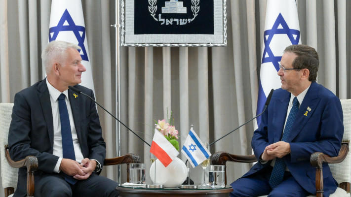 הנשיא הרצוג ושגריר פולין בישראל, מאסיאץ׳ הוניאה