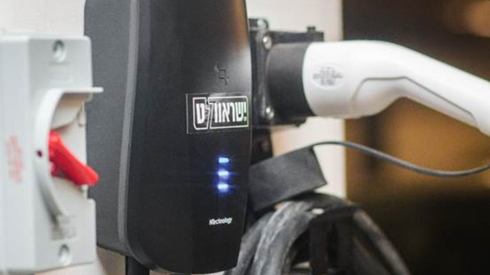 טעינת רכב חשמלי בנסיעות ארוכות - תכנון וטיפים (צילום: ישראוולט)