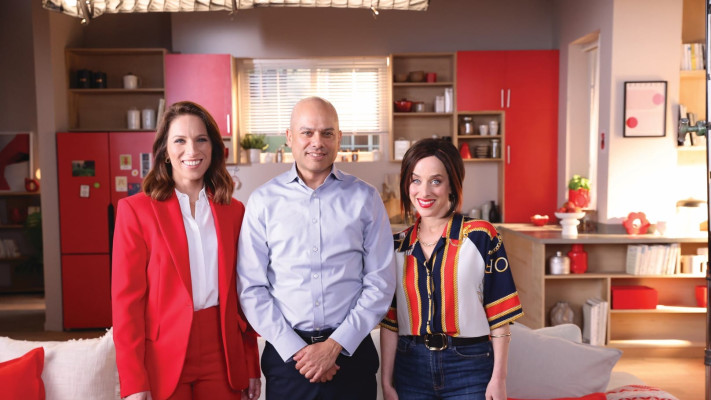 ליאת הר לב, מנכ''ל בנק הפועלים ידין ענתבי והילה קורח (צילום: גבע טלמור)