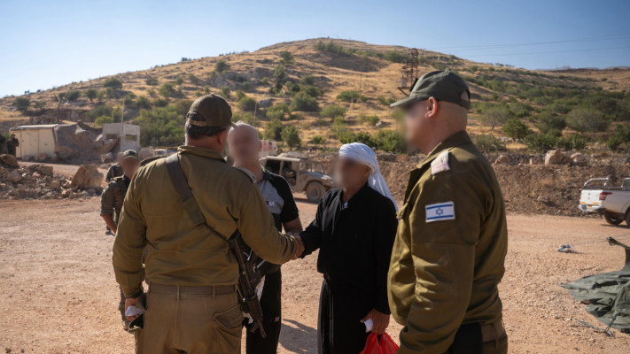 טיפול בפצועים מסוריה (צילום: דובר צה''ל)