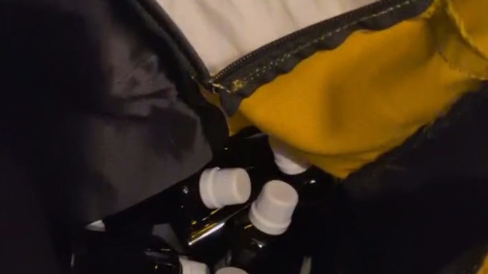 סם אונס ארוז בבקבוקונים