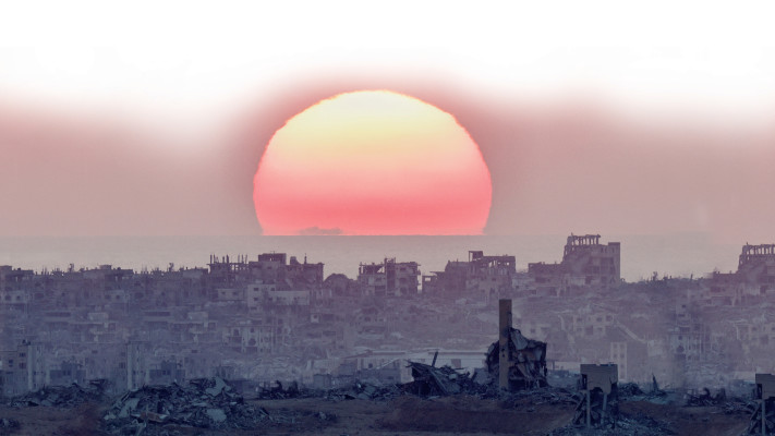 שקיעה בעזה  (צילום: רויטרס)