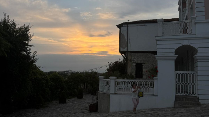 ואז הדובי נגע לה בחזה: זה מה שקרה בחוף שהישראלים נוהרים אליו