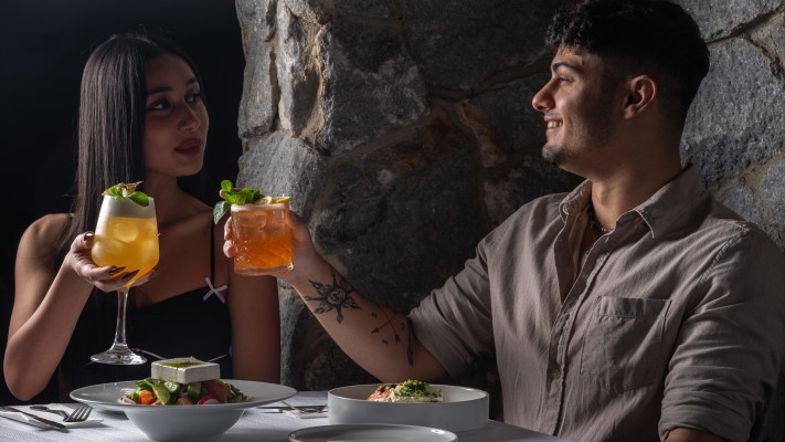 דייט הולה הולה