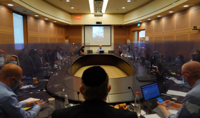 Fines Law: The Likud’s compromise, the ultra – Orthodox section and Ganz’s ultimatum