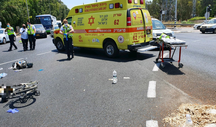 A 45-year-old cyclist was killed while riding near the Timna mines