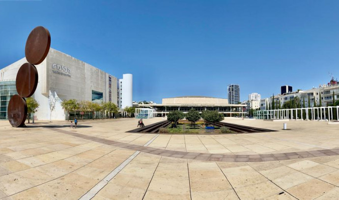 Netanyahu meets with representatives of the cultural world: Will the performances return next month?