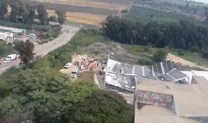 Eight workers were injured in a roof collapse during work at a school in the Lower Galilee
