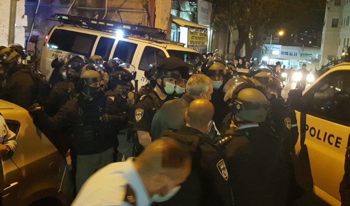 Clashes in Bnei Brak: Police source claims “it was a battlefield”
