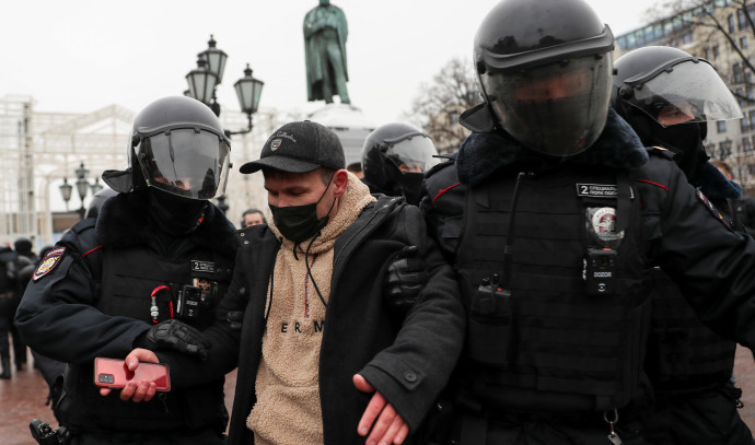 Hundreds of detainees in Russia protest against the arrest of Alexei Navalny