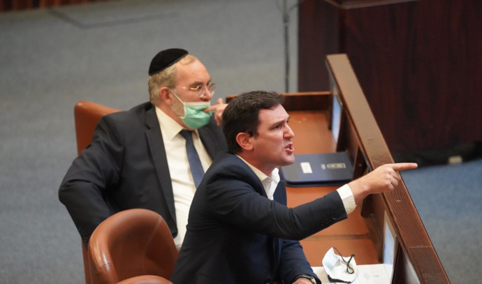 Closure: The Knesset plenum approved the extension of the closure regulations until Sunday at midnight