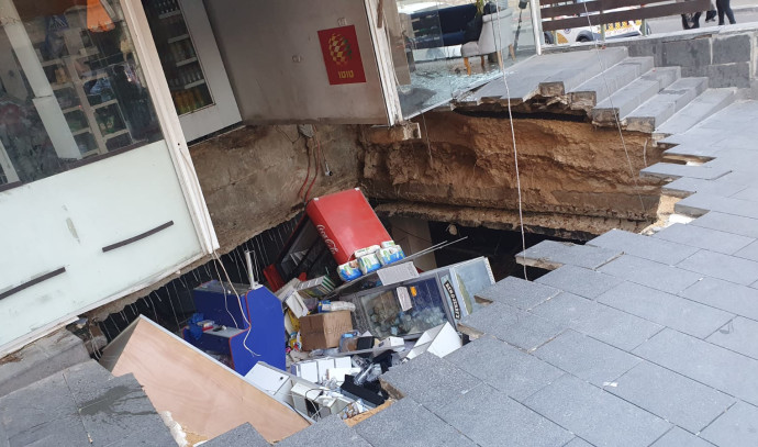 The floor of a store in Jerusalem collapsed into a parking lot, no casualties
