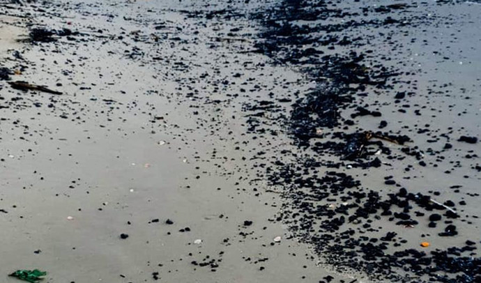 Disaster pollution disaster: The new oil slick at sea near Israel is moving towards Egypt