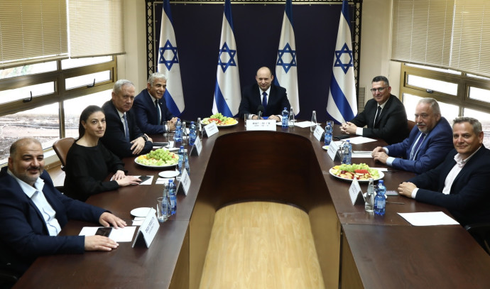בסביבת יו"ר הקואליציה מרוצים מהשיחות בנושא חוק איחוד ...