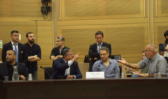 ההצבעה על חוק האזרחות נדחתה בשבוע; הליכוד: "קואליציה כושלת ...