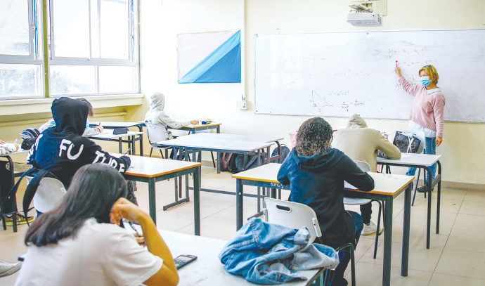 בצל נתוני התחלואה: קבינט הקורונה ידון בפתיחת שנת הלימודים - Vimarsana News
