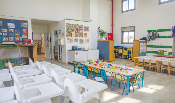 המשבר בגיל הרך: במעונות היום יוצאים למאבק משותף בממשלה - Vimarsana News