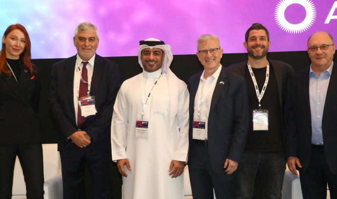 Israeli businessmen attended a forum in Abu Dhabi