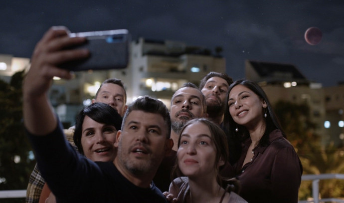 Everything on the table: “Perfect Strangers” reveals the dark secrets of us all