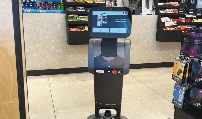 After the restaurants and cafes: fuel in a technological revolution in convenience stores