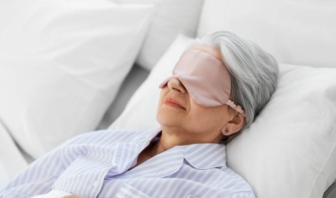 One in ten older women who snore at night is at risk for apnea