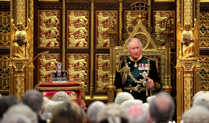 Prince Charles and his son attended the opening ceremony of the British Parliament