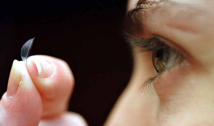 A resident of Ashdod almost lost his eye due to contact lens contamination