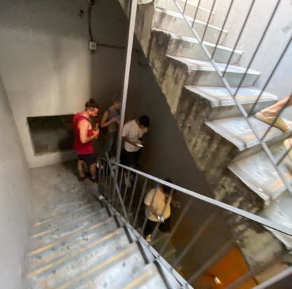 מקלט תת קרקעי בבזל, תל אביב (צילום: אבשלום ששוני)