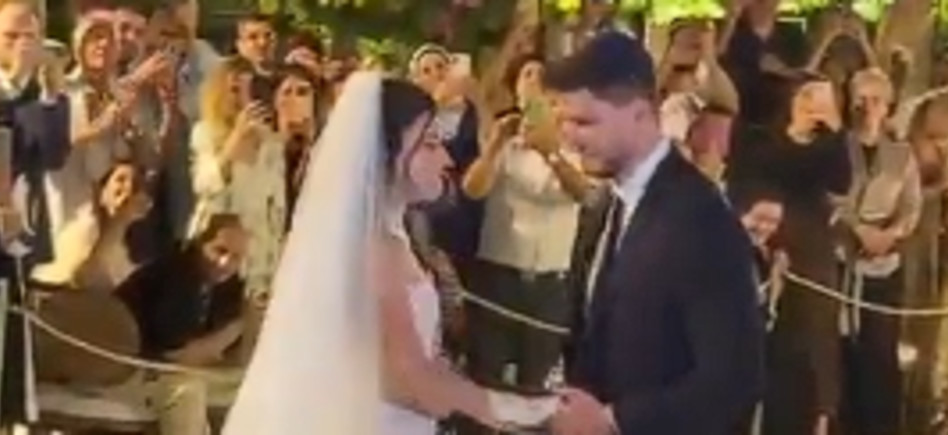 סשה טרופנוב וספיר כהן נישאים (צילום: תמונה לפי סעיף 27א' לחוק זכויות יוצרים)