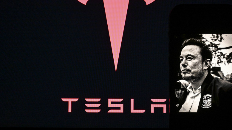 Elon Musk riceve un via libera per uno stipendio record di un trilione di dollari legato al raggiungimento di 12 obiettivi ambiziosi per Tesla e SpaceX