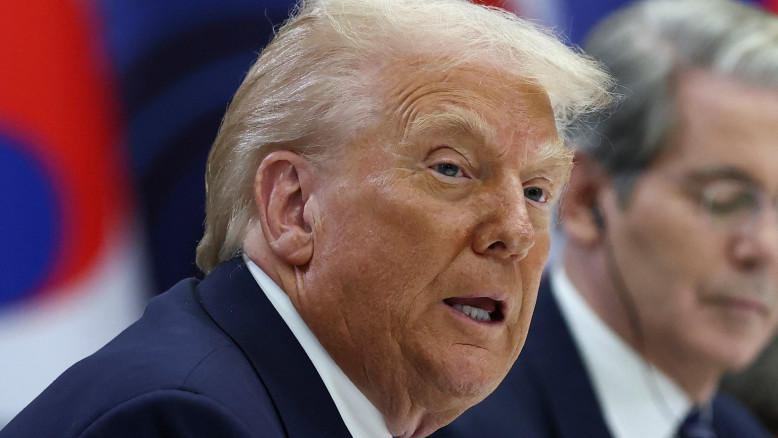 Trump si impegna a “restituire” Ran Guali: incontro con la madre Talik Guali