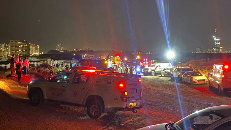 לאחר חיפושים נרחבים: הפצ"רית יפעת תומר ירושלמי אותרה בריאה ושלמה בחוף השרון