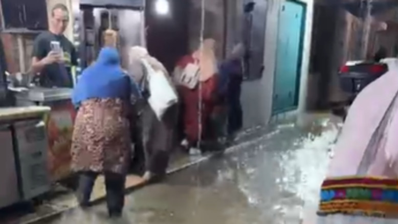 Akko inondata: la città chiusa per la mancanza di manutenzione delle infrastrutture di drenaggio