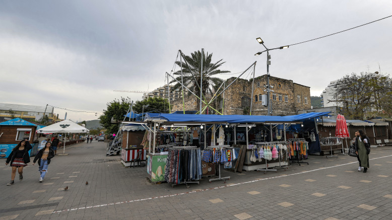 Tiberias in crisi: spiagge chiuse, edifici in rovina e rischio sismico