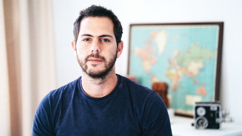 Yedid Wiseman svela il suo nuovo documentario “Il Golfo del Sole”: la vita in un caravan a Eilat