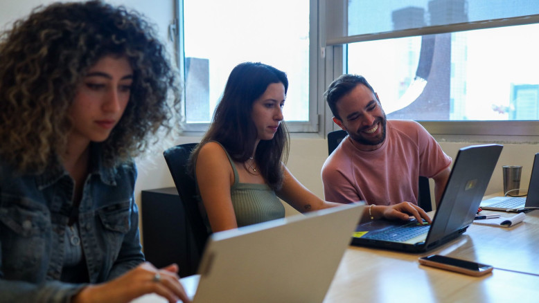 Israele apre i rifugi civili in risposta all’aumento delle richieste di sicurezza e alle tensioni in Iran