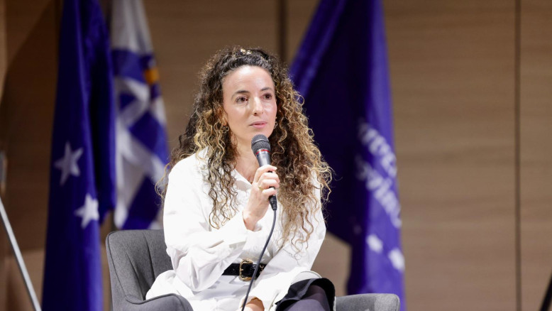 Oggetto lanciato a Hadar: ministra Yidit Silman non ferita, sospetto arrestato