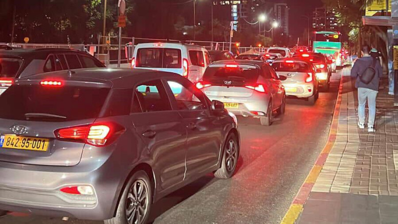 Via Herzl a Rehovot: lavori sul filo blu aumentano il tempo di percorrenza da 5 a 40 minuti