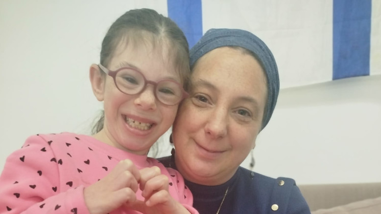 Israele cancella la copertura statale per trattamenti privati di bambini con disabilità: cause e impatti