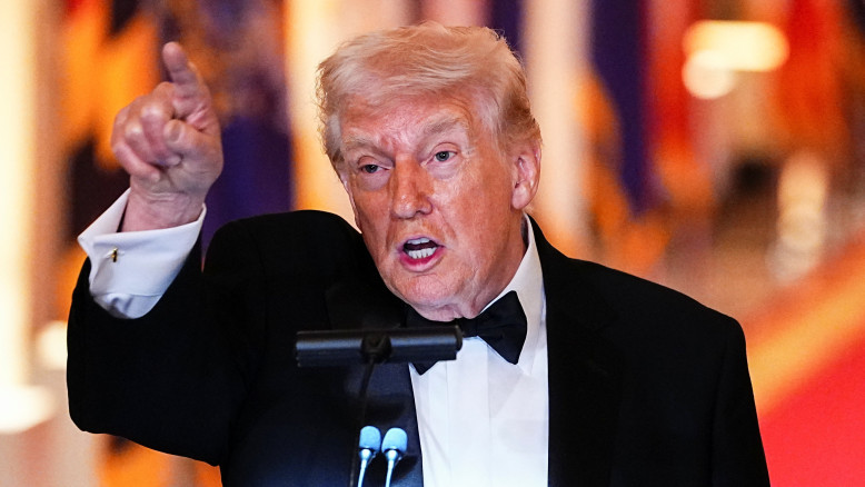 מתחת לאף: טראמפ כבר הכריז מלחמה על איראן