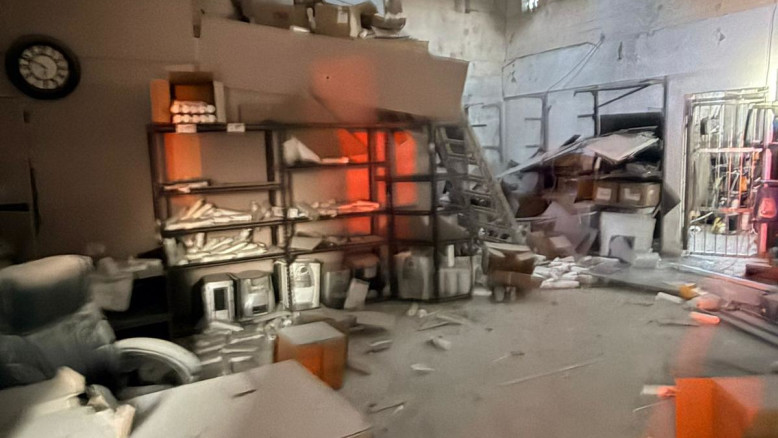  נפילת שברי יירוט על מפעל בחיפה – ללא נפגעים