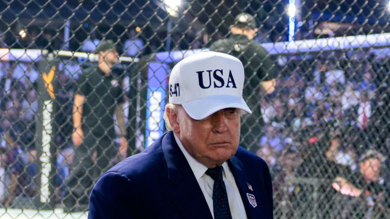 Трамп попытался изменить более чем столетнее правило в американском законодательстве — и был остановлен Верховным судом